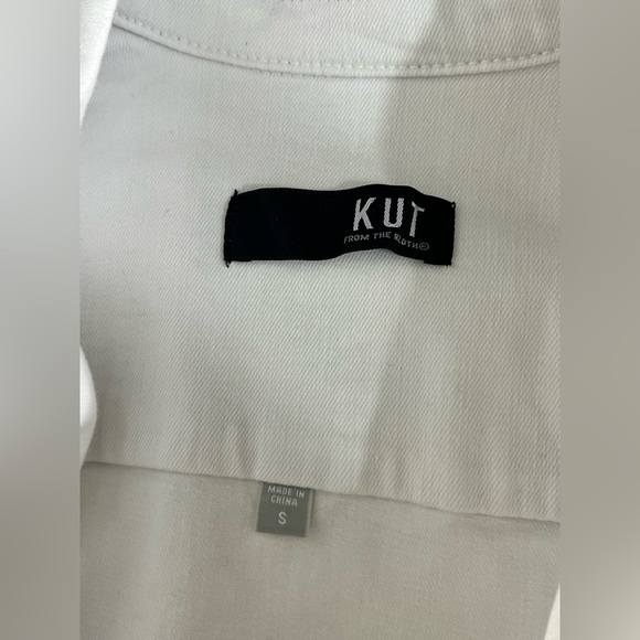 Kut from the Kloth Kara Fray Hem White Denim Jacket Size Small NWT - Picture 10 of 12